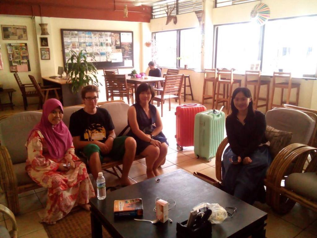 Akinabalu Youth Hostel Kota Kinabalu Exteriör bild